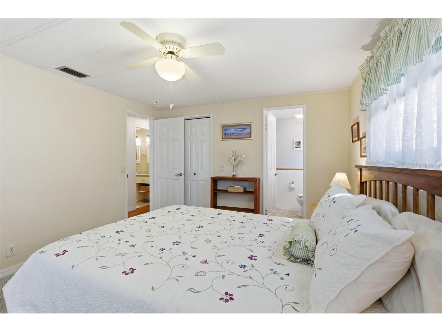 226 Royal Palm Circle Largo FL 33778 TB8462845 image30