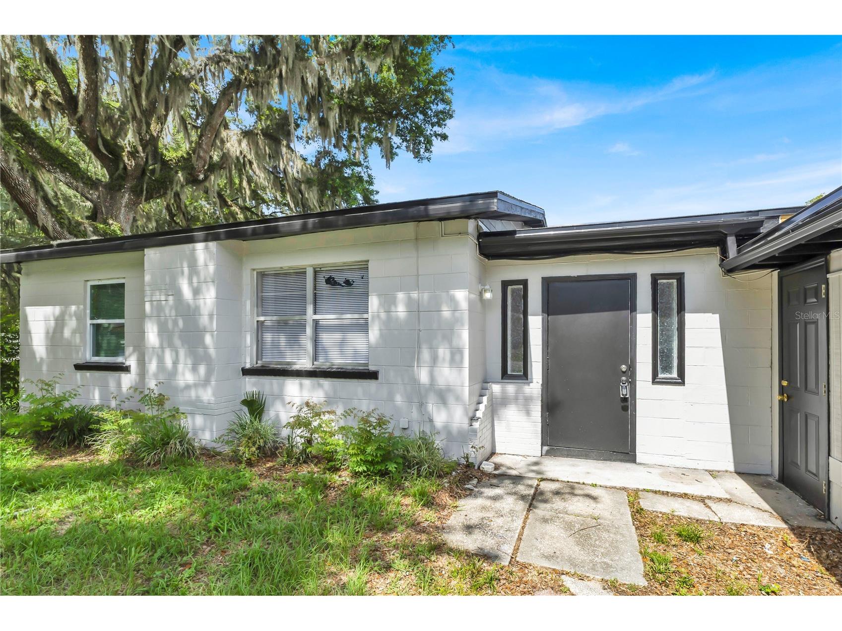 226 S Hill Avenue Deland FL 32724 O6413072 image1