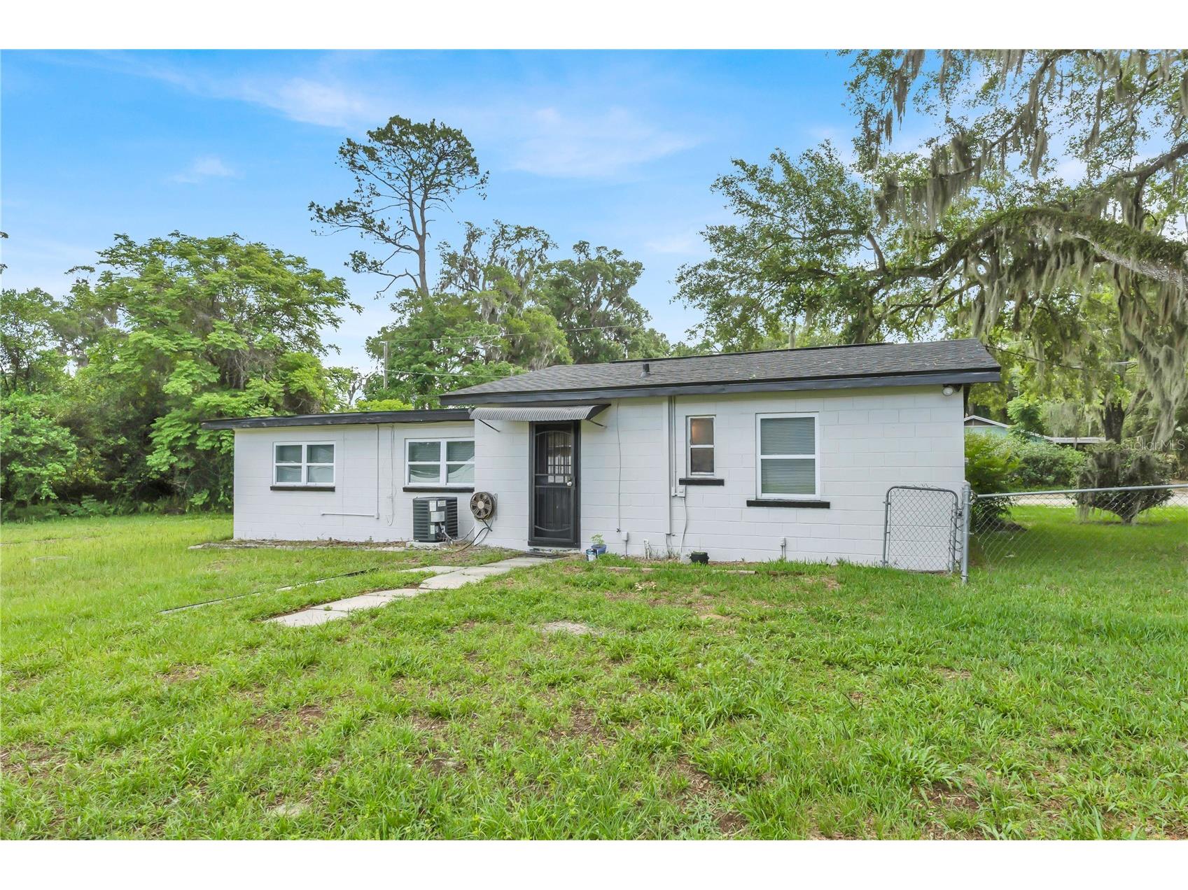 226 S Hill Avenue Deland FL 32724 O6413072 image9