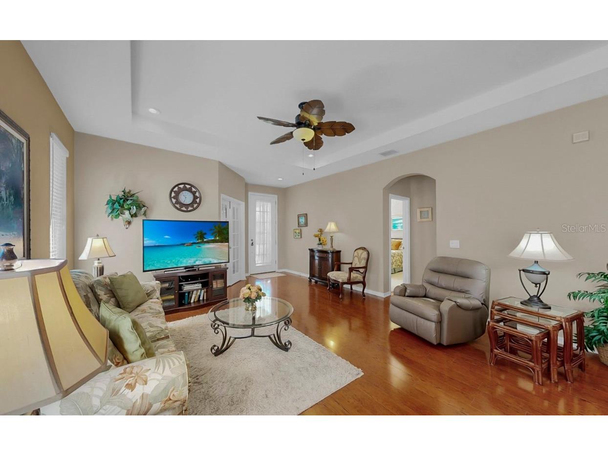 226 Summerside Court Apollo Beach FL 33572 TB8448095 image6