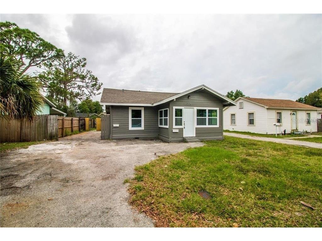 226 SW Lincoln Circle N #B Saint Petersburg FL 33703 U8221836 image1
