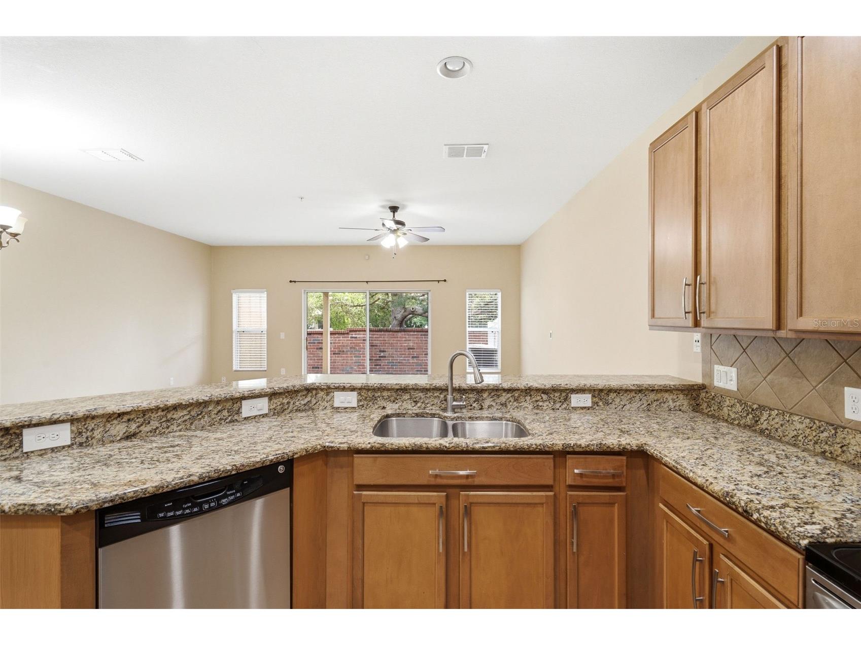 226 Windflower Way Oviedo FL 32765 V4949876 image10