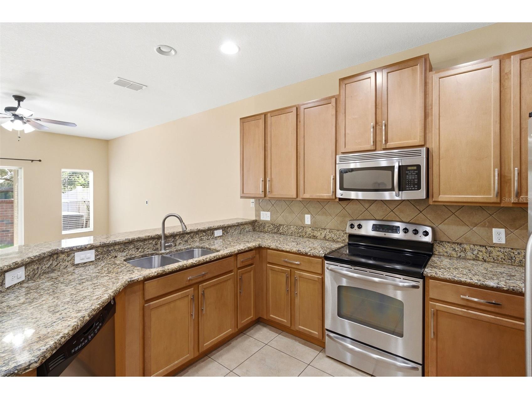 226 Windflower Way Oviedo FL 32765 V4949876 image11