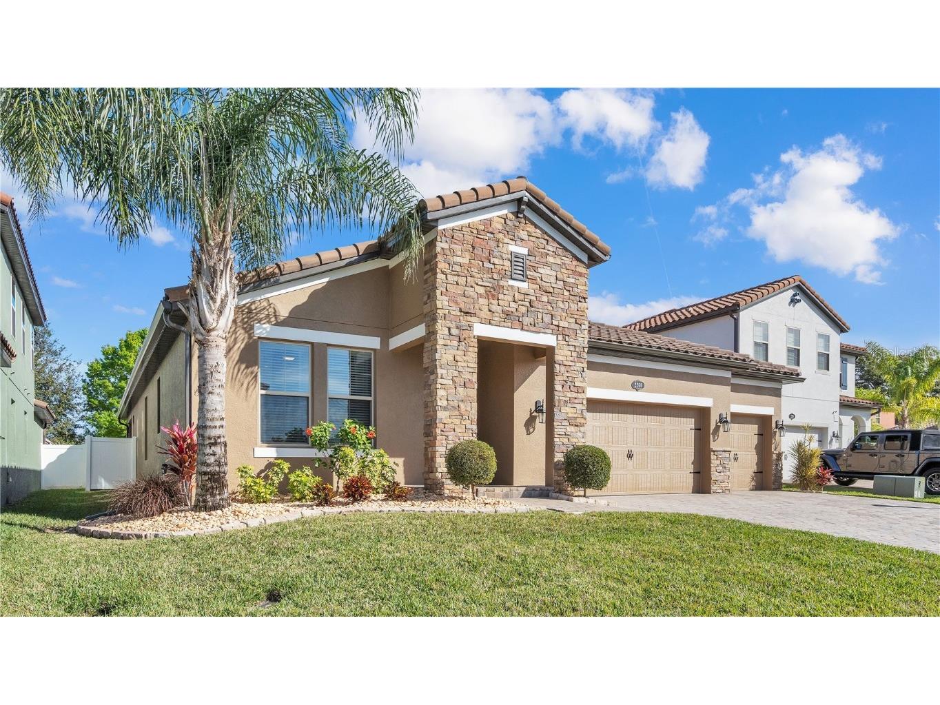 2260 Bella Luna Circle Lakeland FL 33810 L4942518 image1