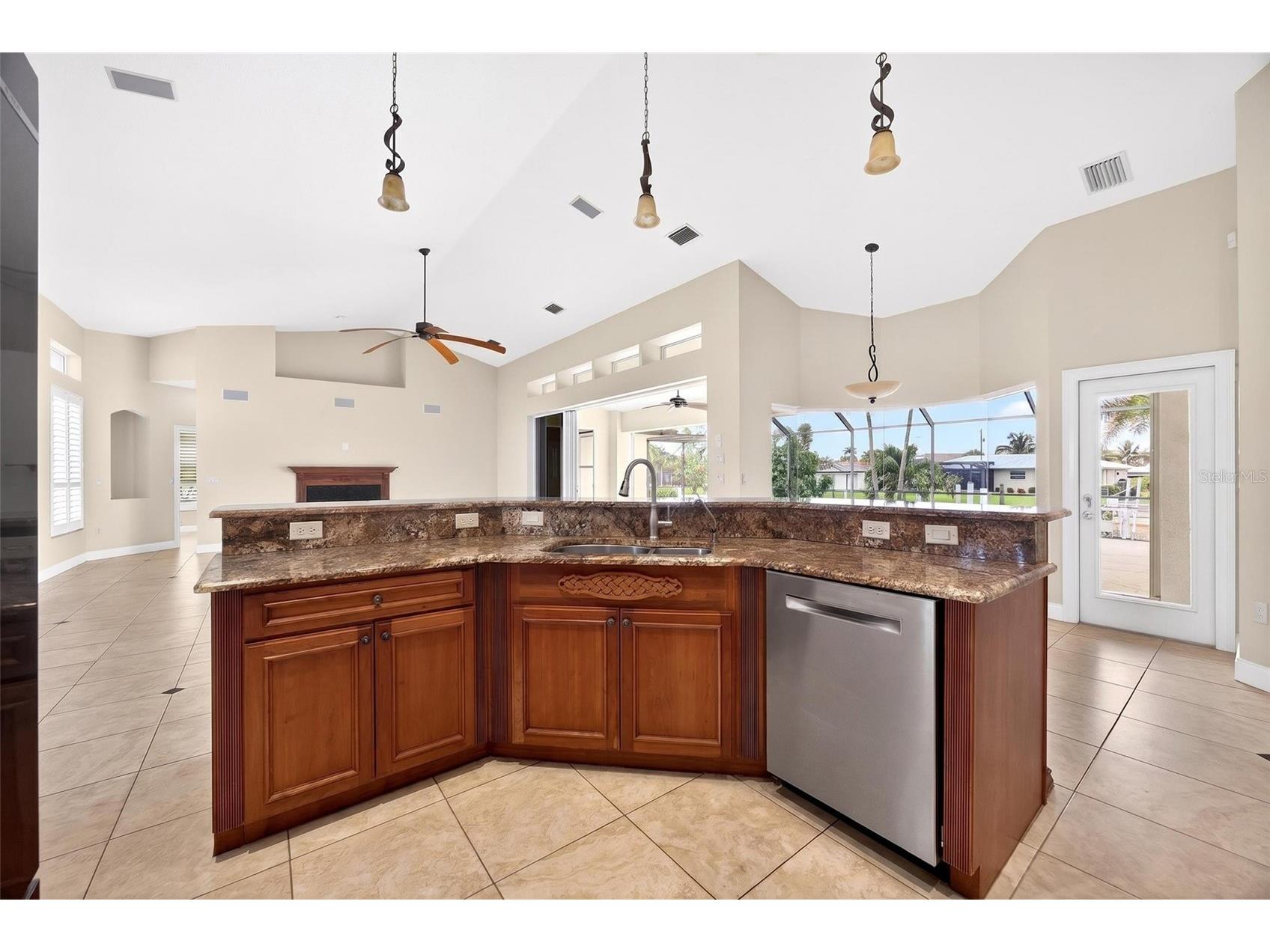 2260 Palm Tree Drive Punta Gorda FL 33950 C7526023 image16