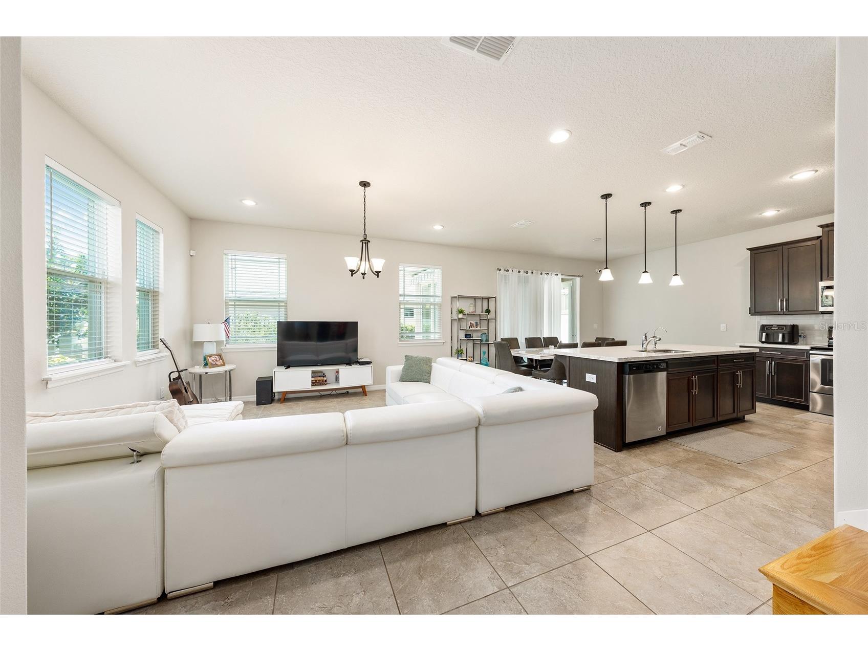 2260 Rapollo Drive Kissimmee FL 34741 OM726419 image3