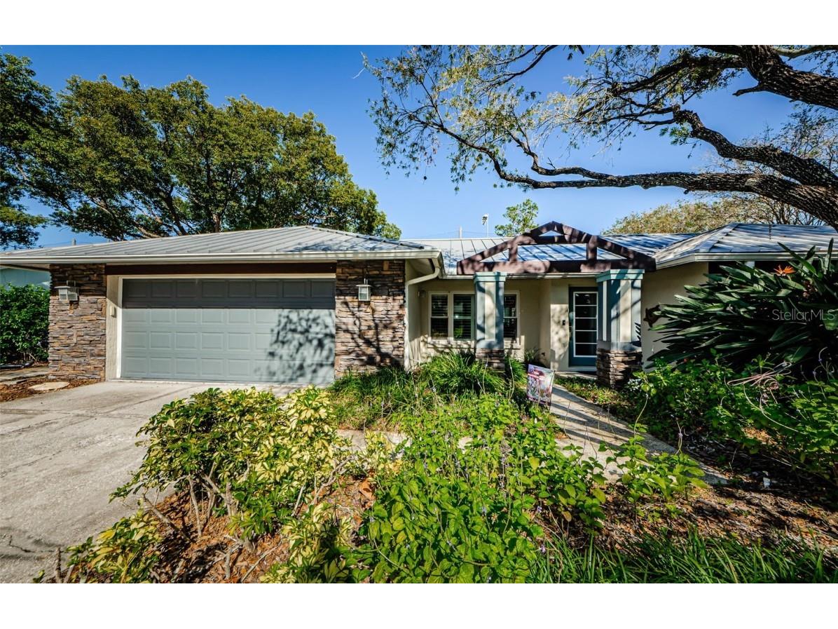 2261 Hidden Meadows Drive E Palm Harbor FL 34683 TB8325128 image1