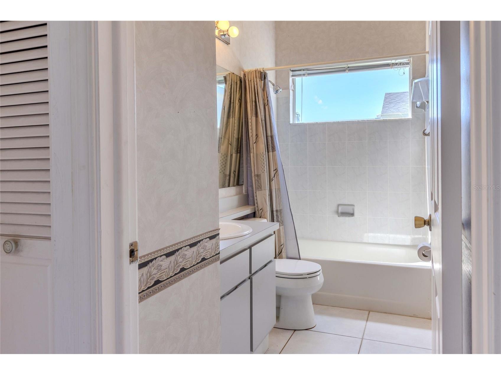22614 Fountain Lakes Boulevard Estero FL 33928 A4686967 image16