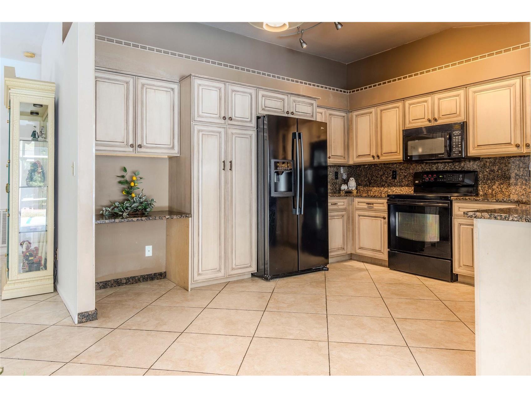 22614 Fountain Lakes Boulevard Estero FL 33928 A4686967 image8