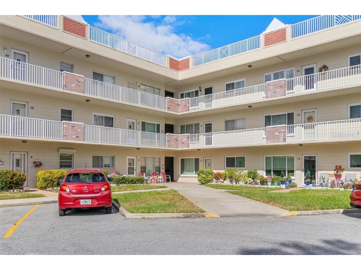 2262 Swedish Drive #32 Clearwater FL 33763 TB8324147 image1