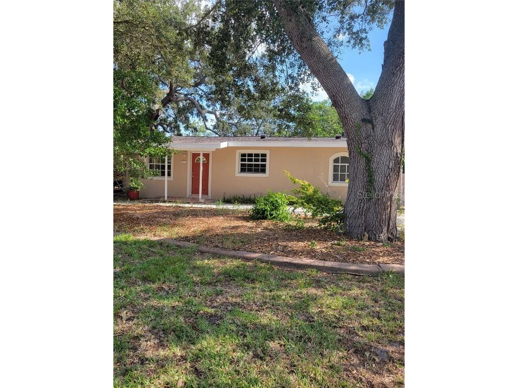 2262 Temple Street Sarasota FL 34239 A4575371 image1