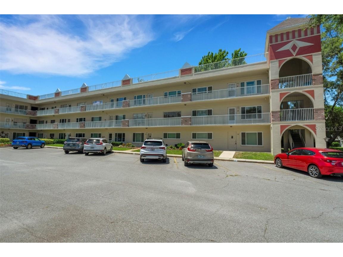 2263 Americus Boulevard E #17 Clearwater FL 33763 U8243796 image1