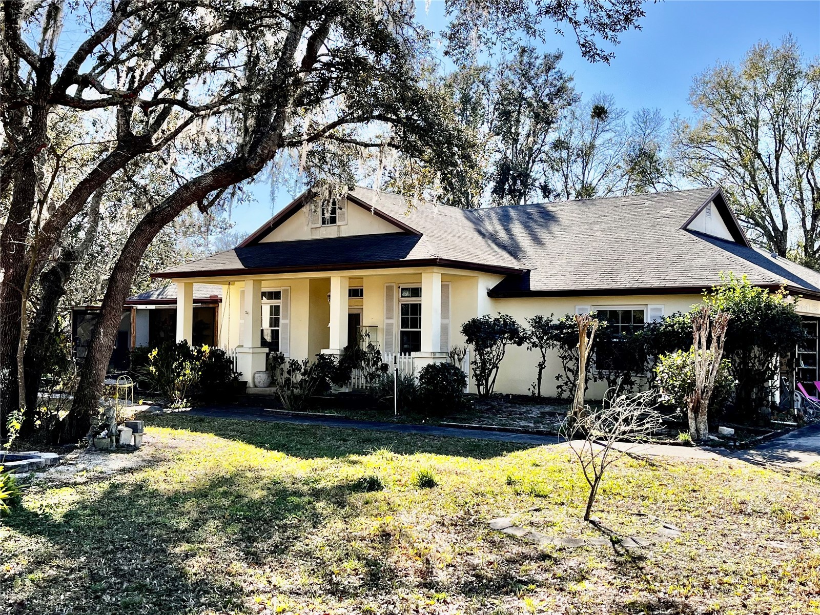 22631 Robbins Road Astatula FL 34705 O6378828 image1