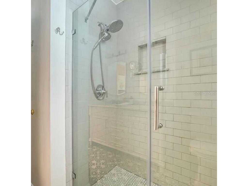 2264 Floyd Street Sarasota FL 34239 GC534523 image14