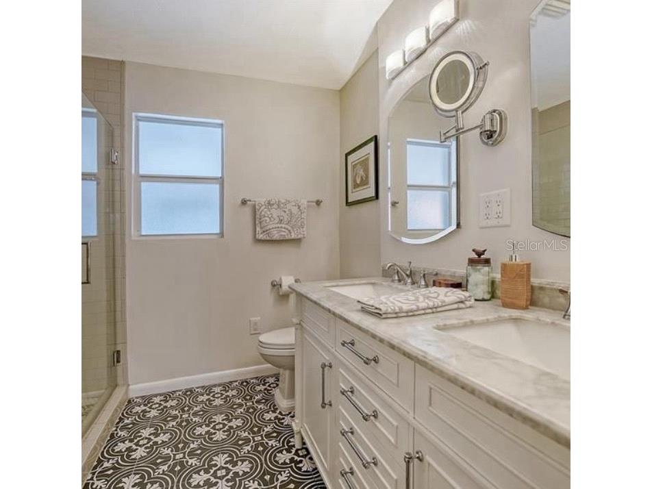 2264 Floyd Street Sarasota FL 34239 GC534523 image15