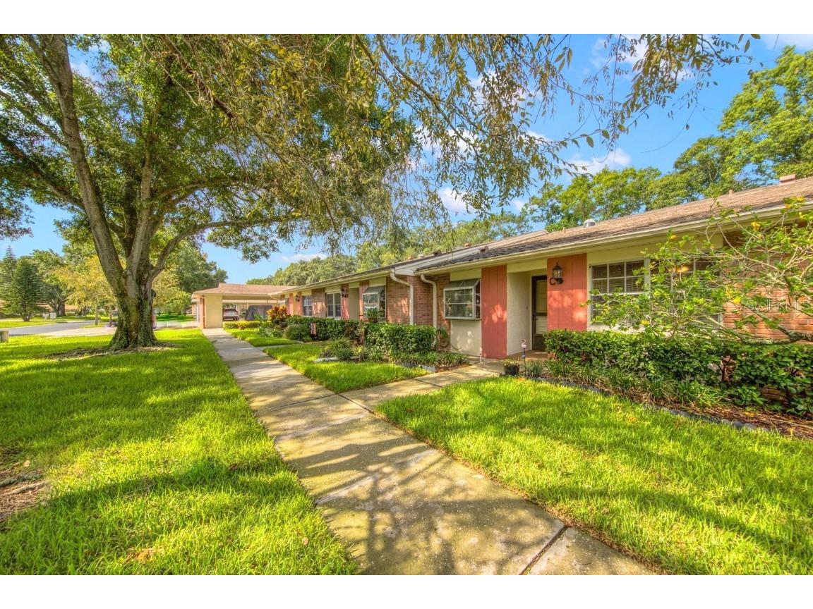 2264 Lark Circle W C, Palm Harbor, FL, 34684 MLS U8212379 Edina