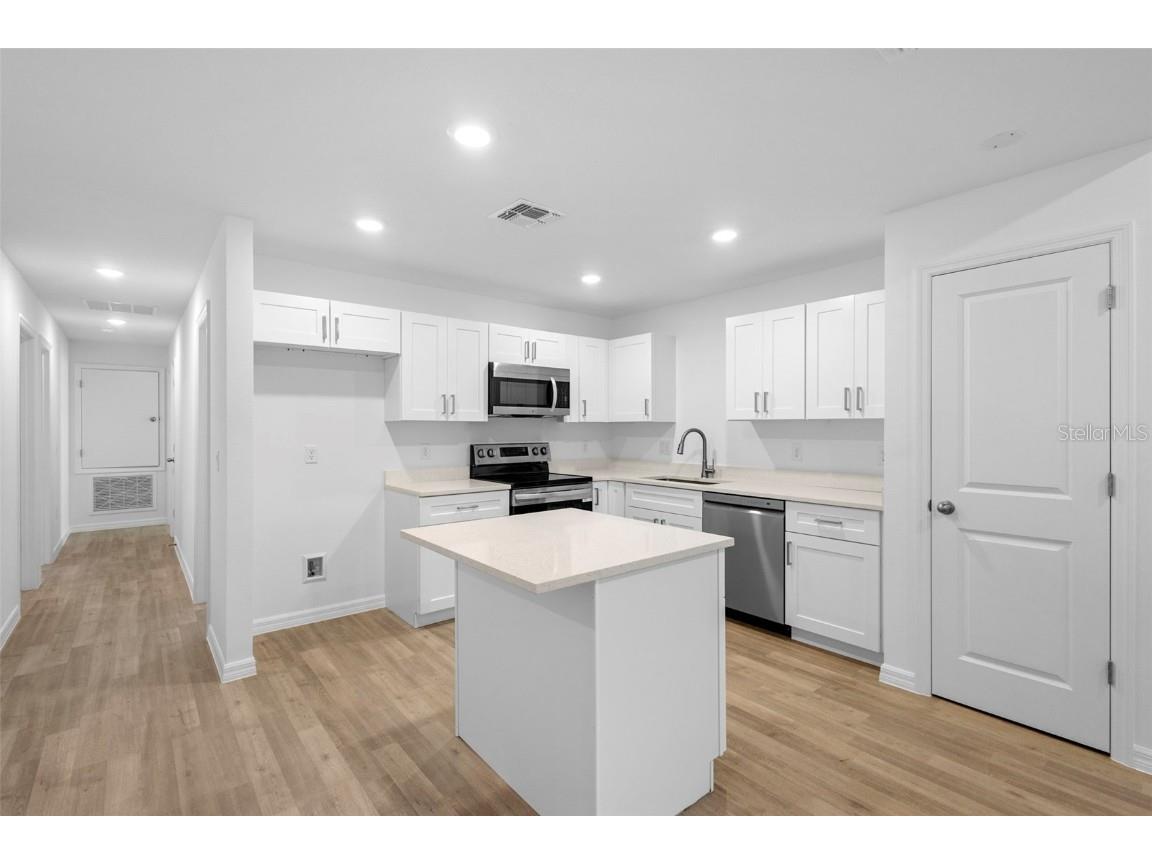 2264 Suanee Eustis FL 32726 O6360930 image9