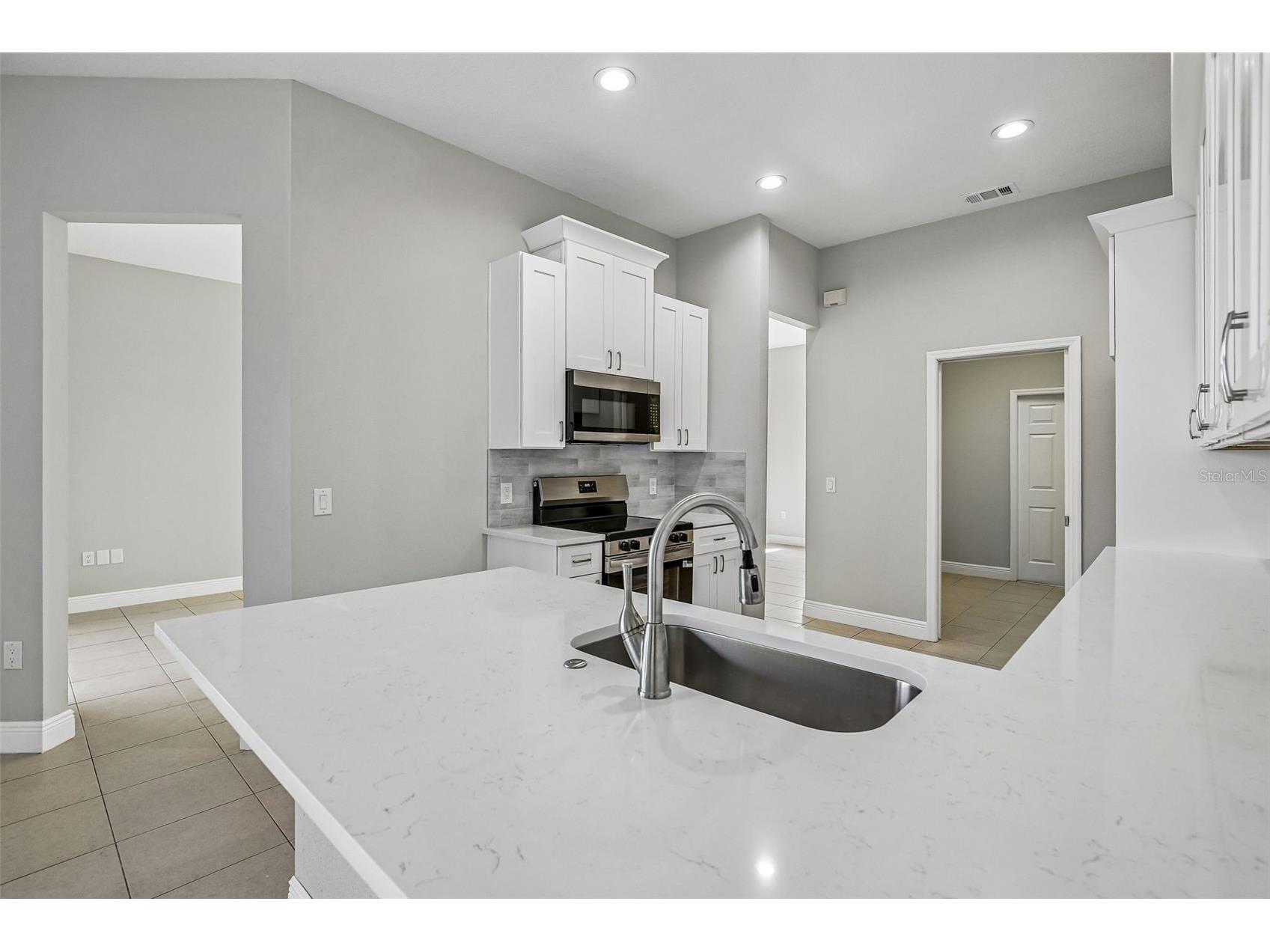 2265 Long View Circle Brooksville FL 34604 TB8524204 image8