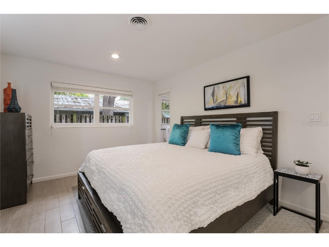 2266 Clematis Street Sarasota FL 34239 A4654051 image16