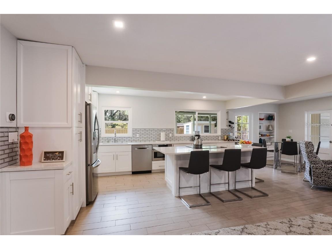 2266 Clematis Street Sarasota FL 34239 A4654051 image2