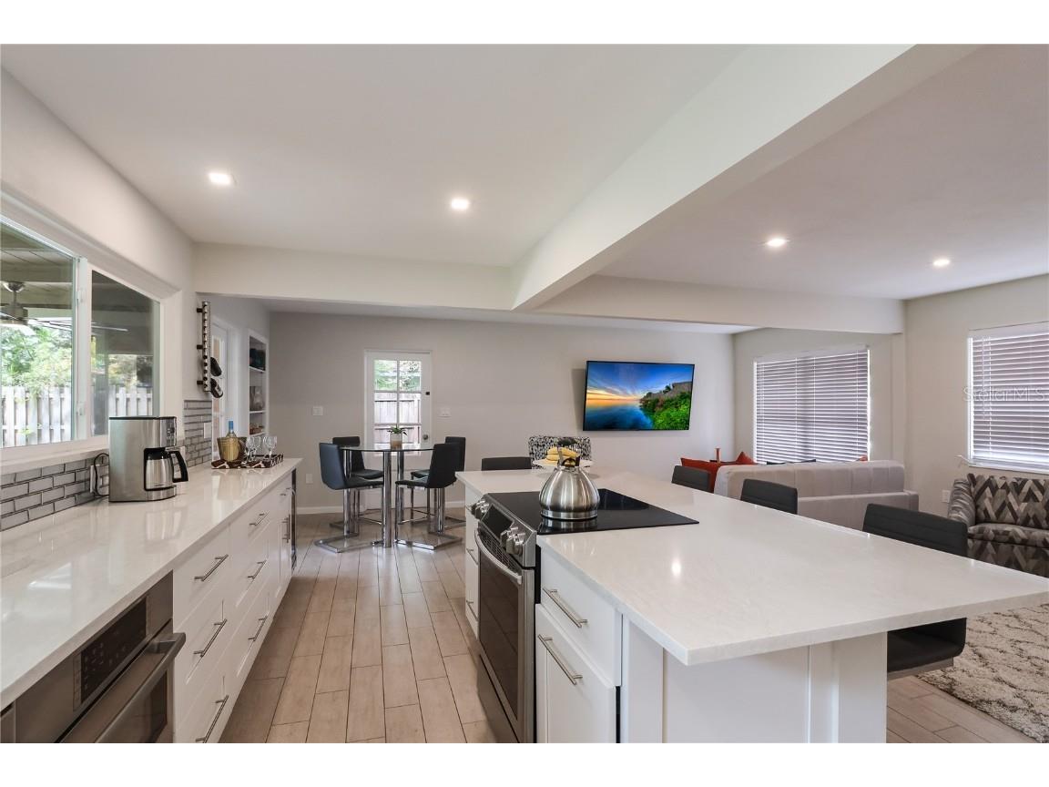 2266 Clematis Street Sarasota FL 34239 A4654051 image6