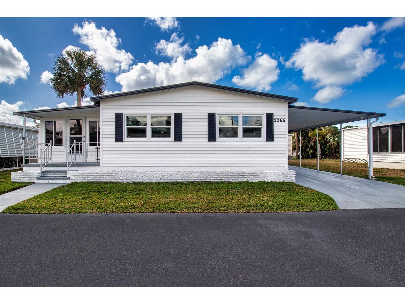 2266 Piazza Drive #115 Sarasota FL 34238 TB8484312 image1