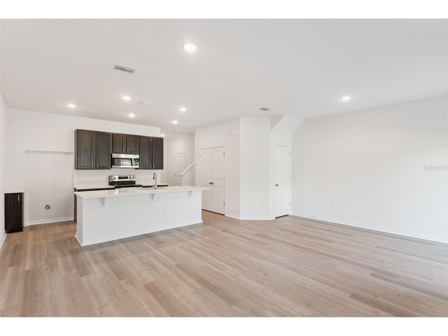 2266 Red Pine Court Eustis FL 32726 W7881644 image4