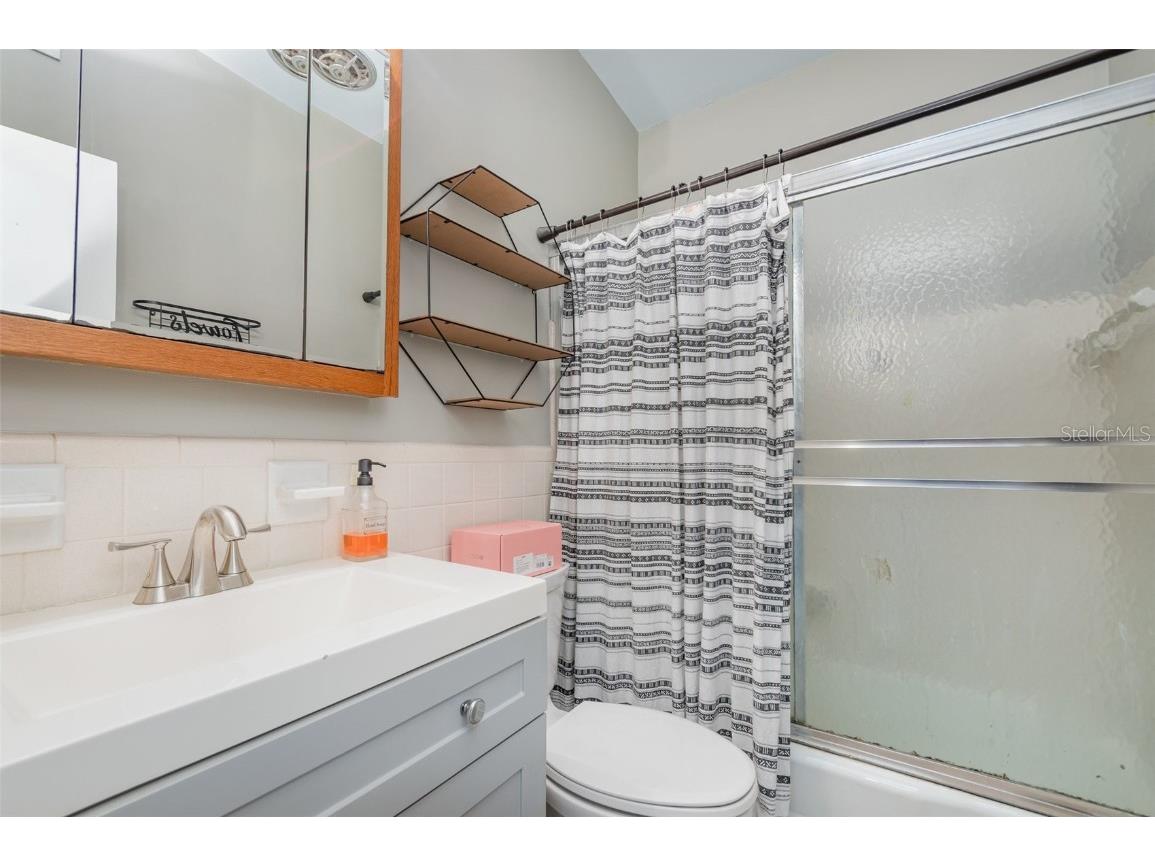 2266 Sherwood Drive South Daytona FL 32119 O6346541 image25