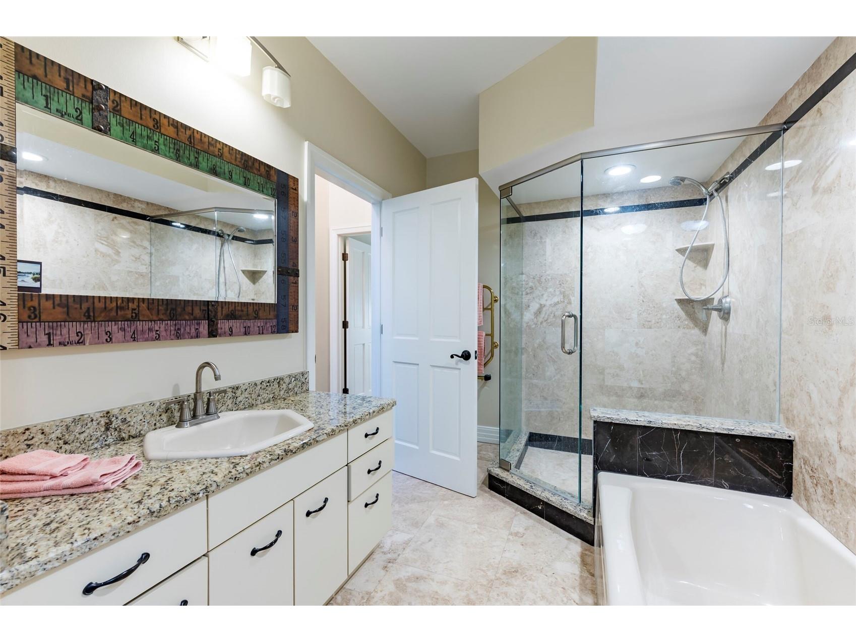 2268 Kings Point Drive Largo FL 33774 TB8436315 image20