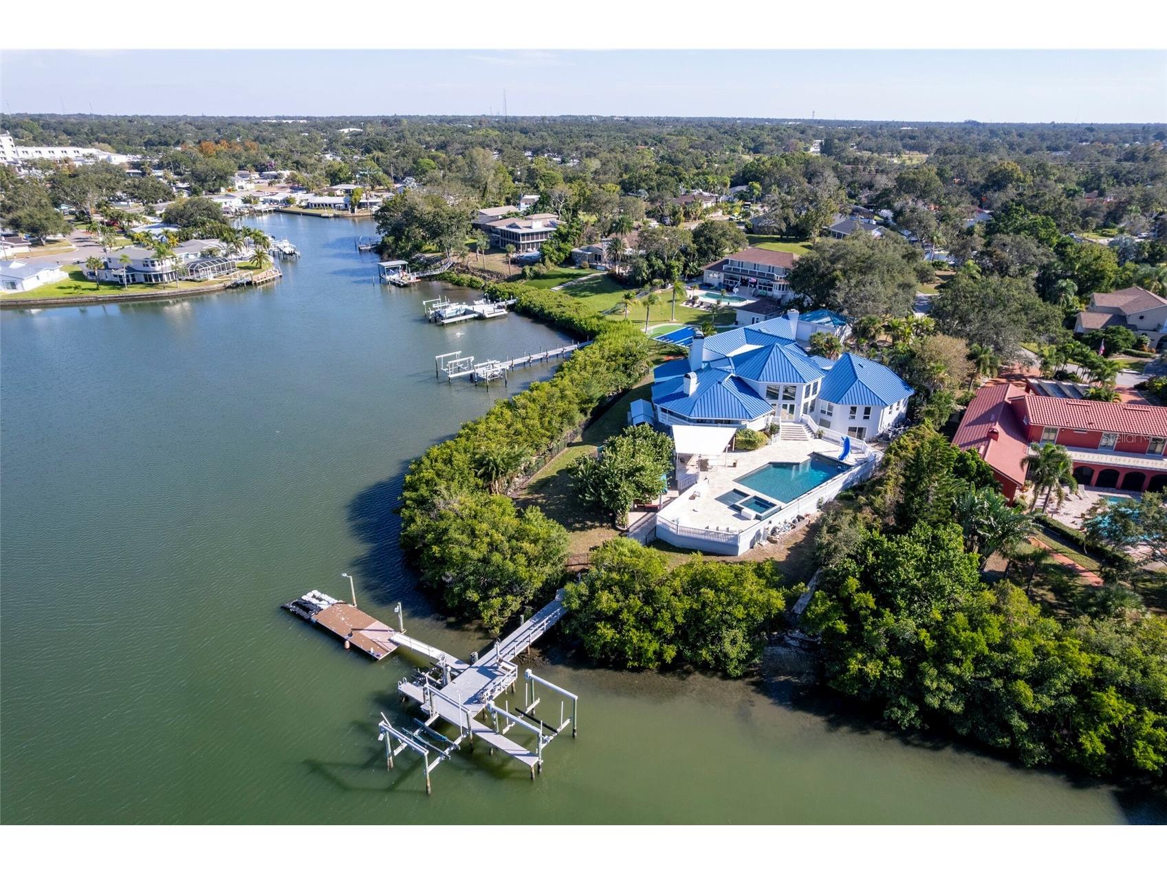 2268 Kings Point Drive Largo FL 33774 TB8436315 image4