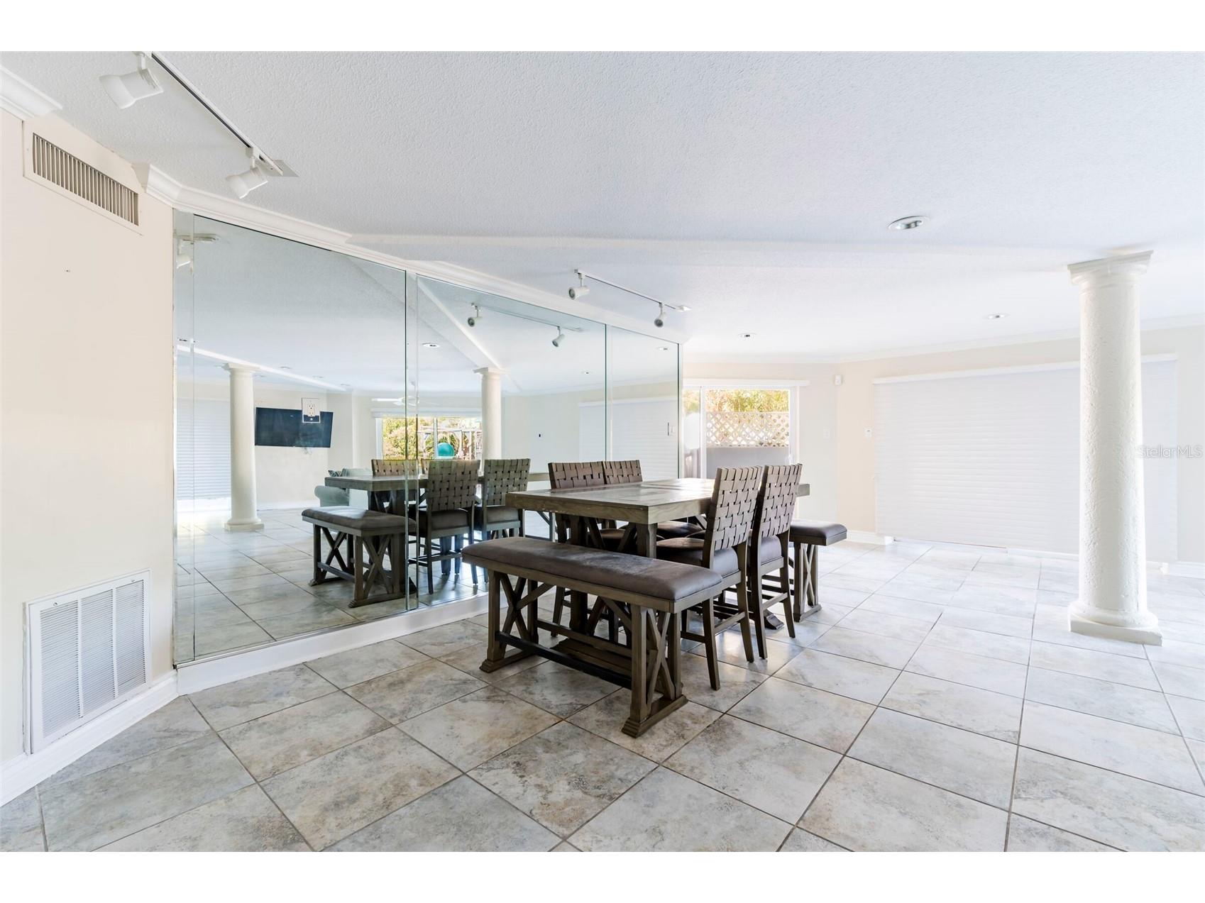 2268 Kings Point Drive Largo FL 33774 TB8436315 image48