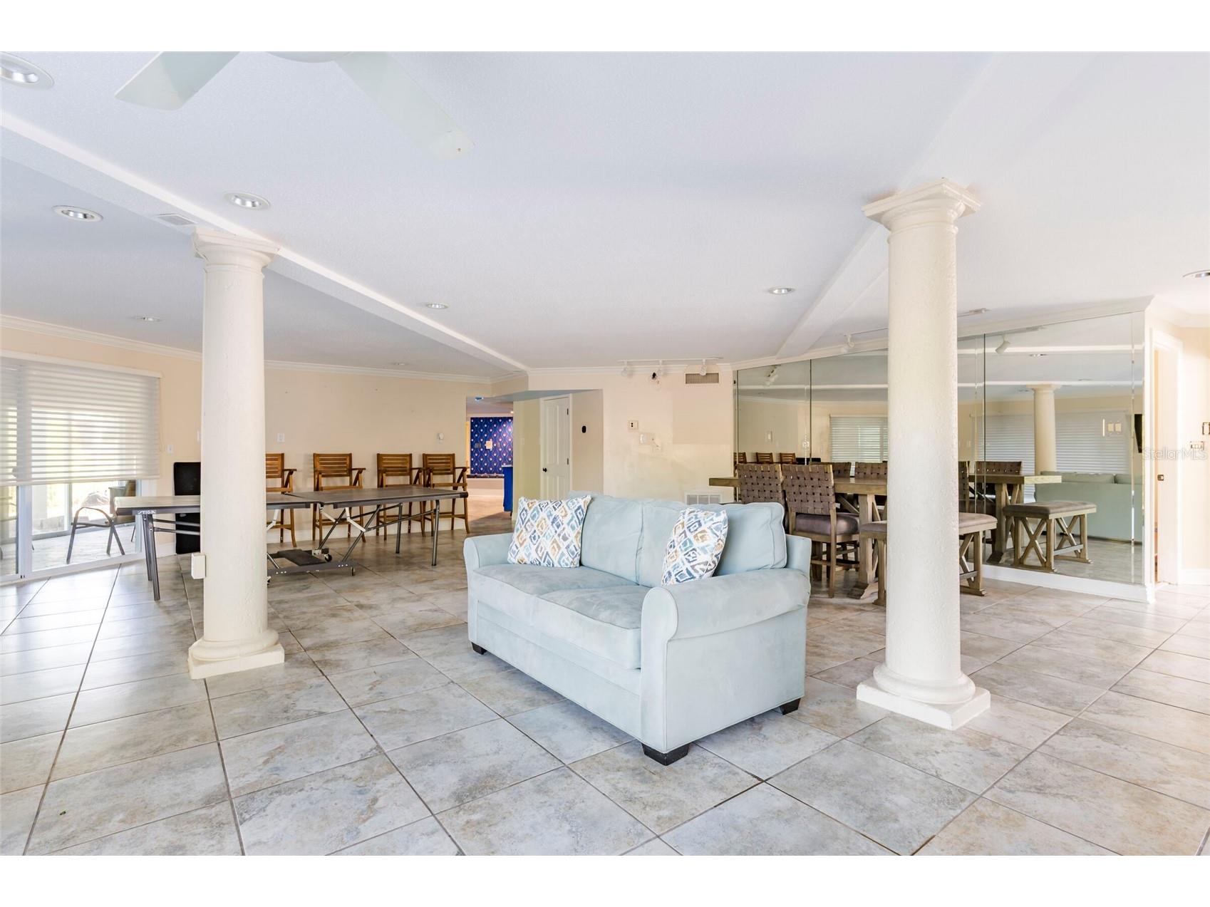 2268 Kings Point Drive Largo FL 33774 TB8436315 image50