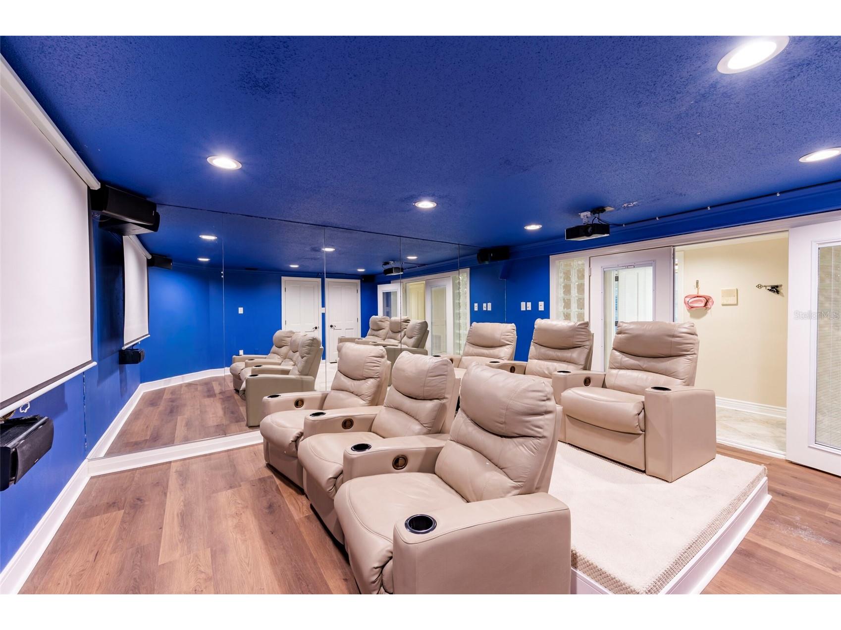 2268 Kings Point Drive Largo FL 33774 TB8436315 image54