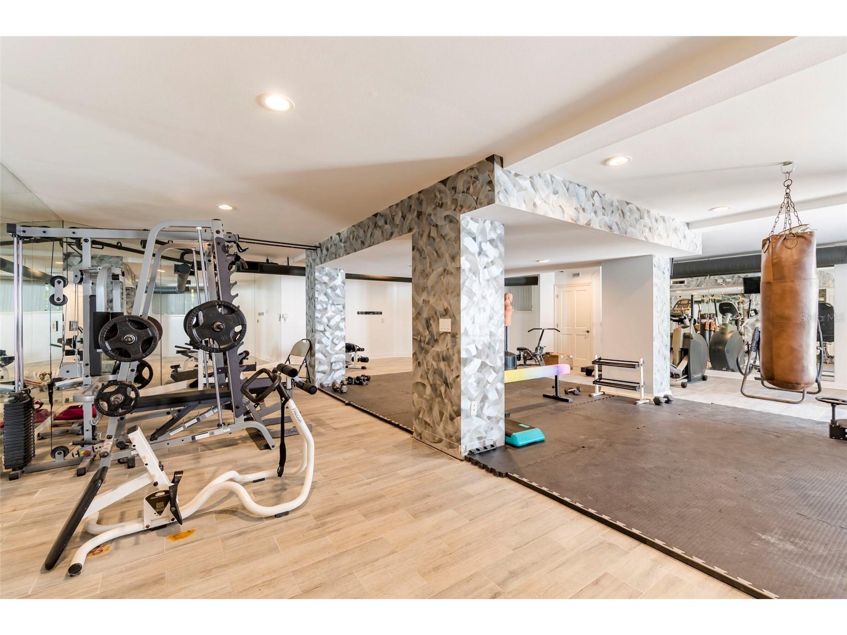 2268 Kings Point Drive Largo FL 33774 TB8436315 image56