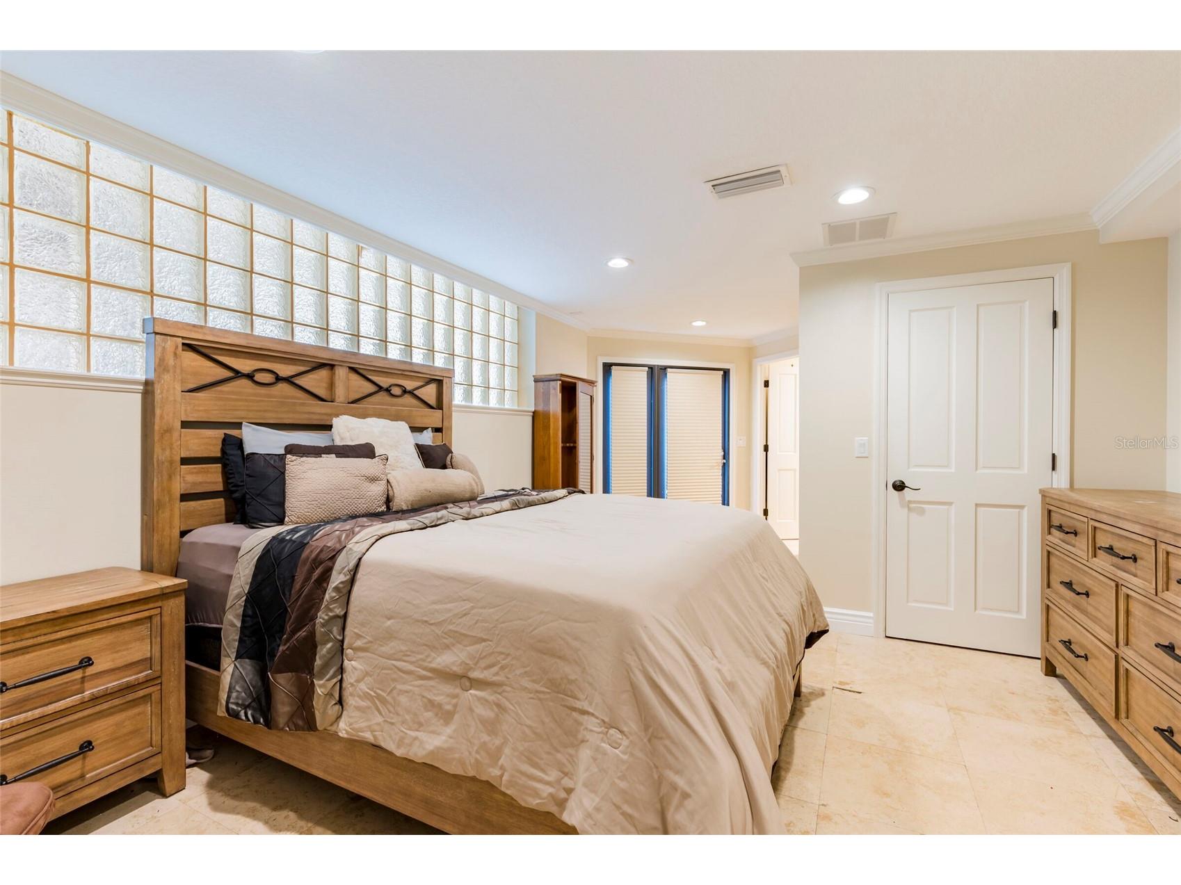 2268 Kings Point Drive Largo FL 33774 TB8436315 image59