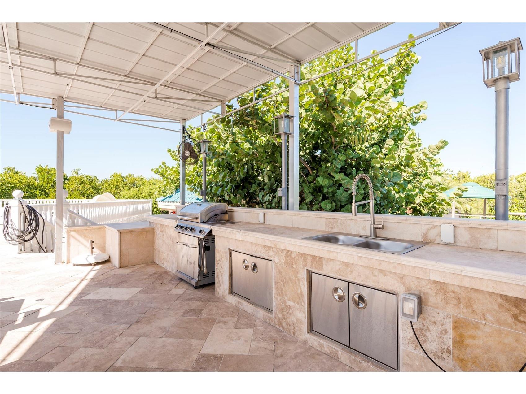 2268 Kings Point Drive Largo FL 33774 TB8436315 image72