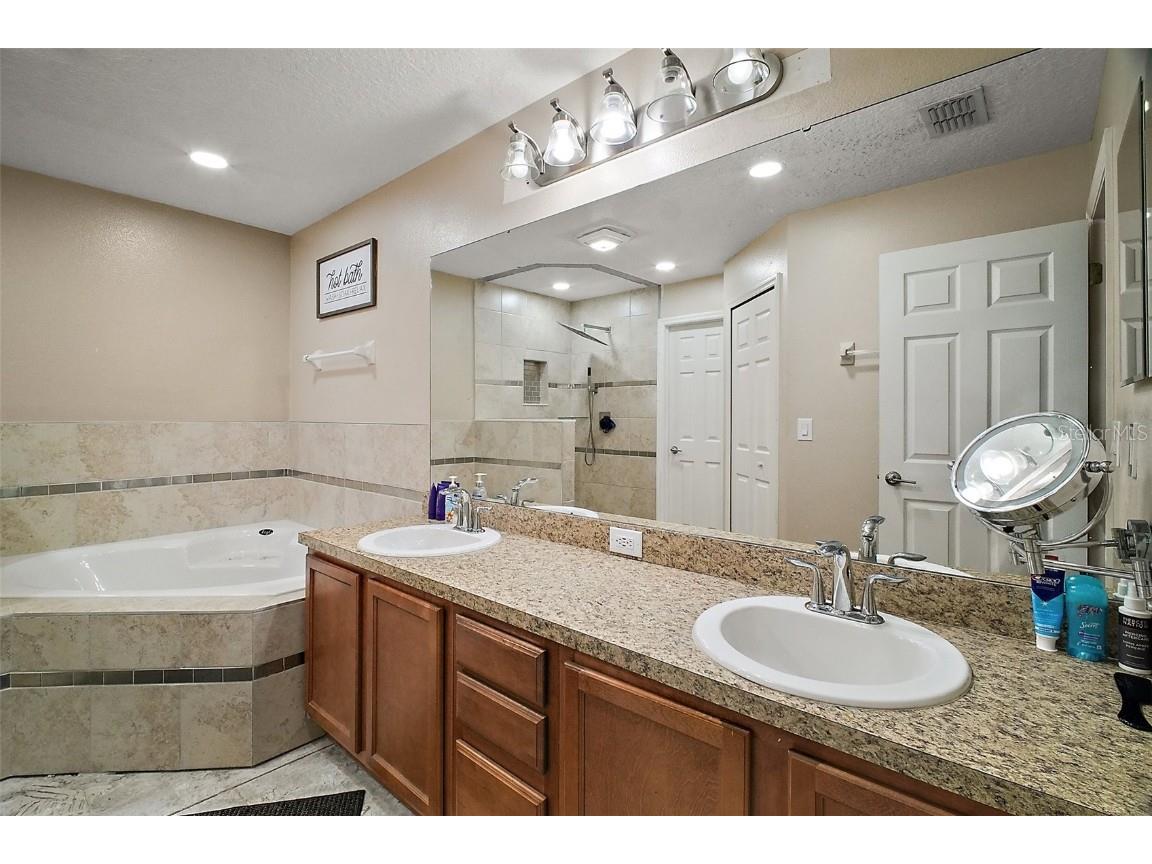 2269 Bracknell Forest Trail Tavares FL 32778 O6291899 image14