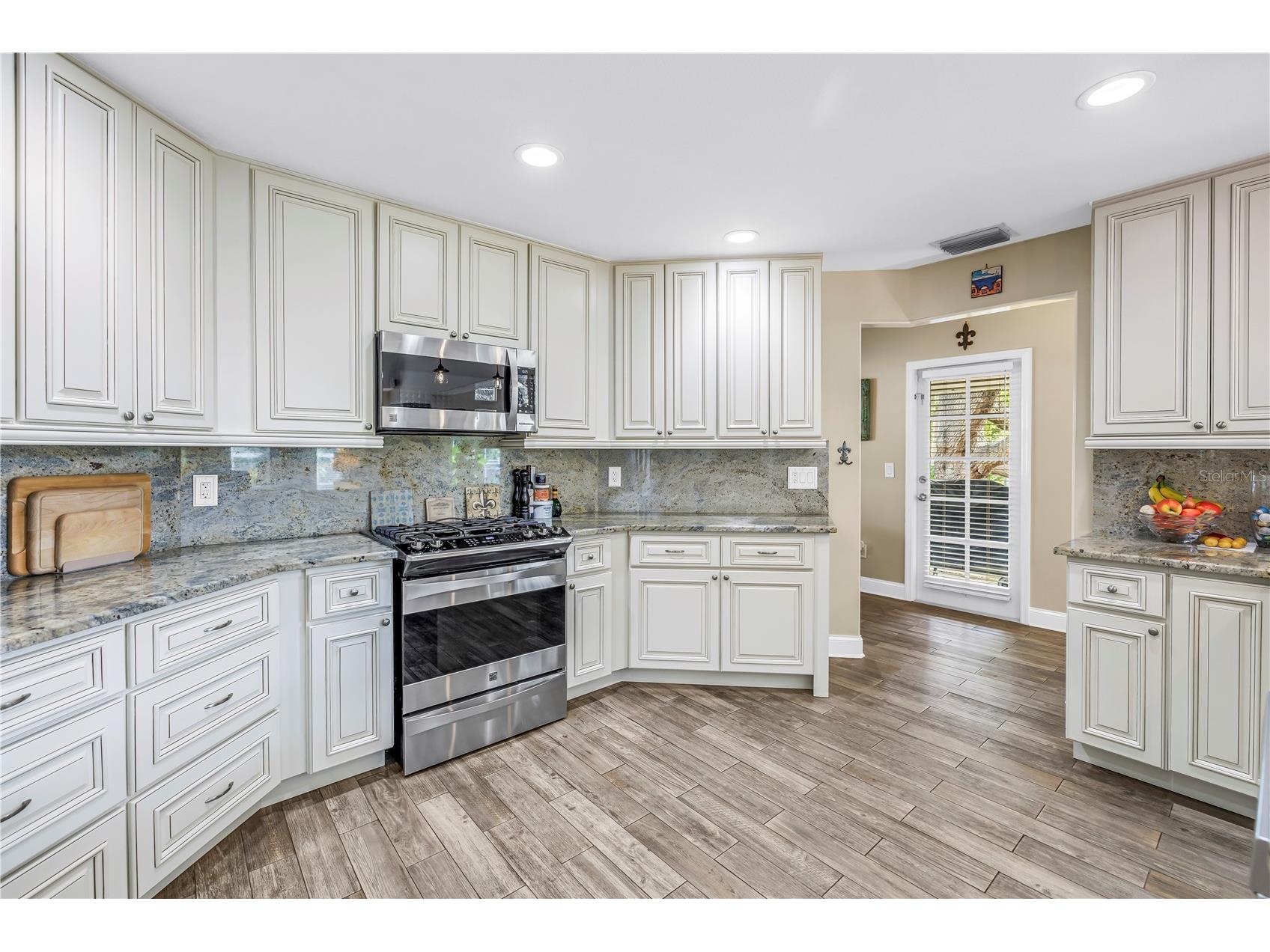 2269 Kent Drive Largo FL 33774 TB8512750 image41