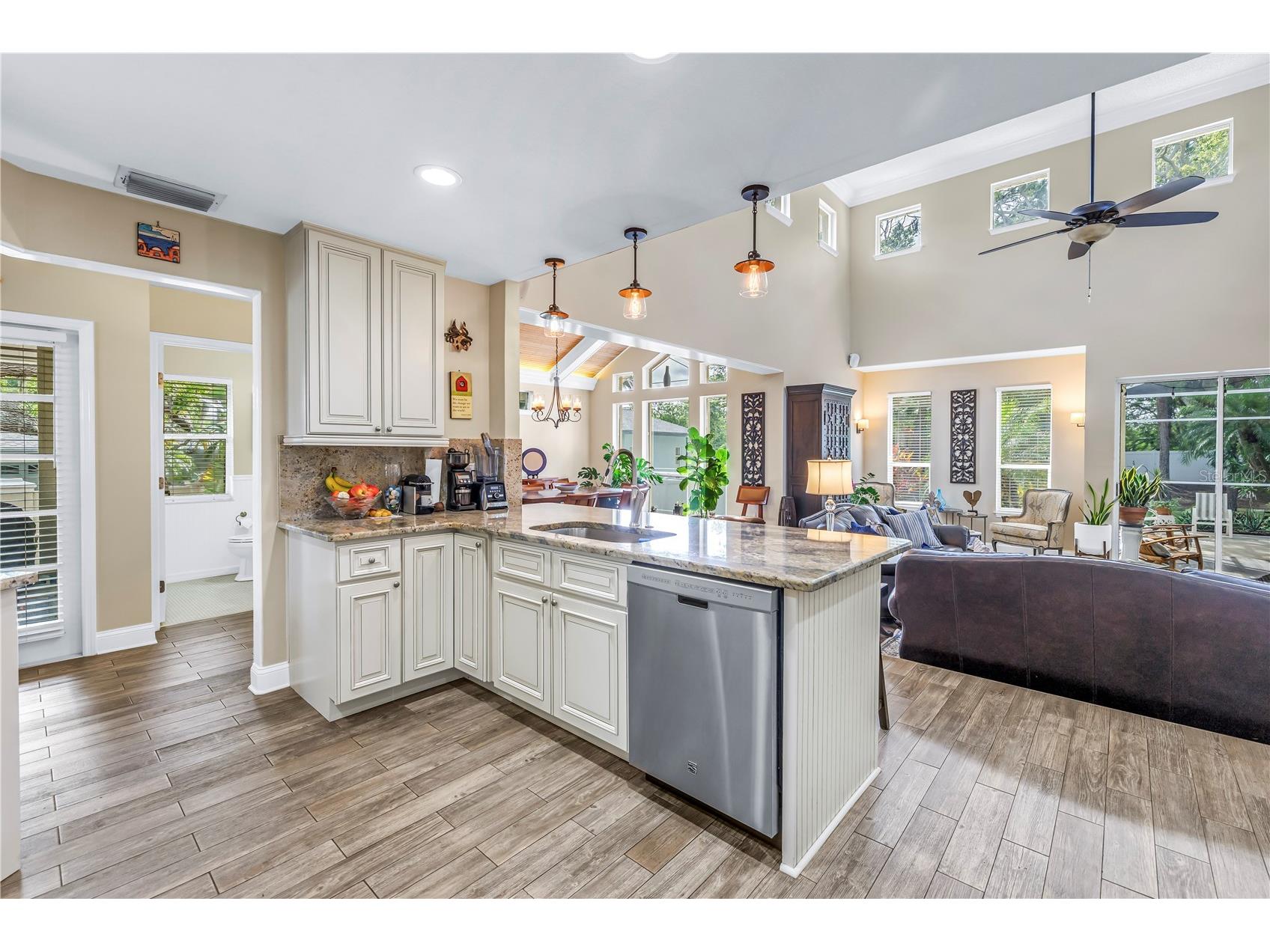 2269 Kent Drive Largo FL 33774 TB8512750 image43