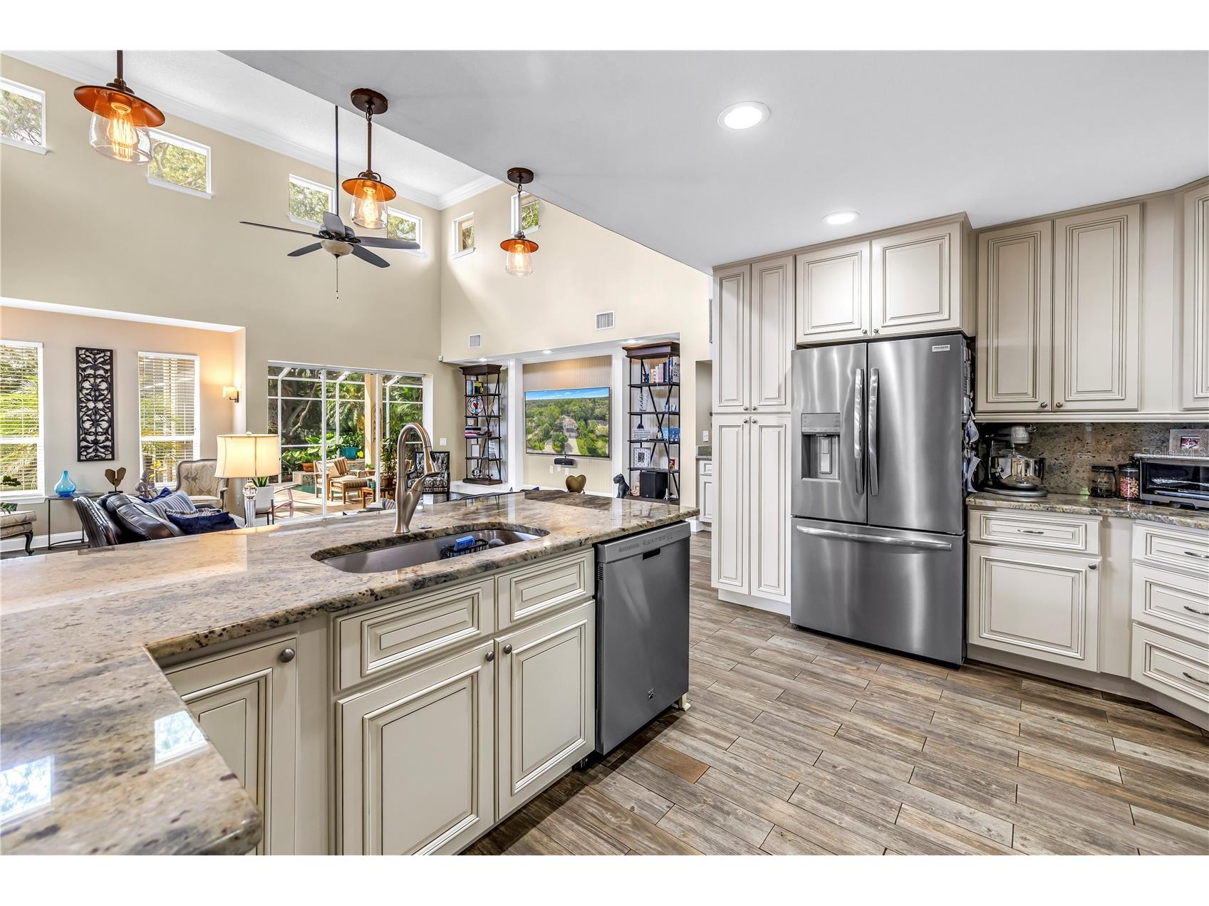 2269 Kent Drive Largo FL 33774 TB8512750 image45