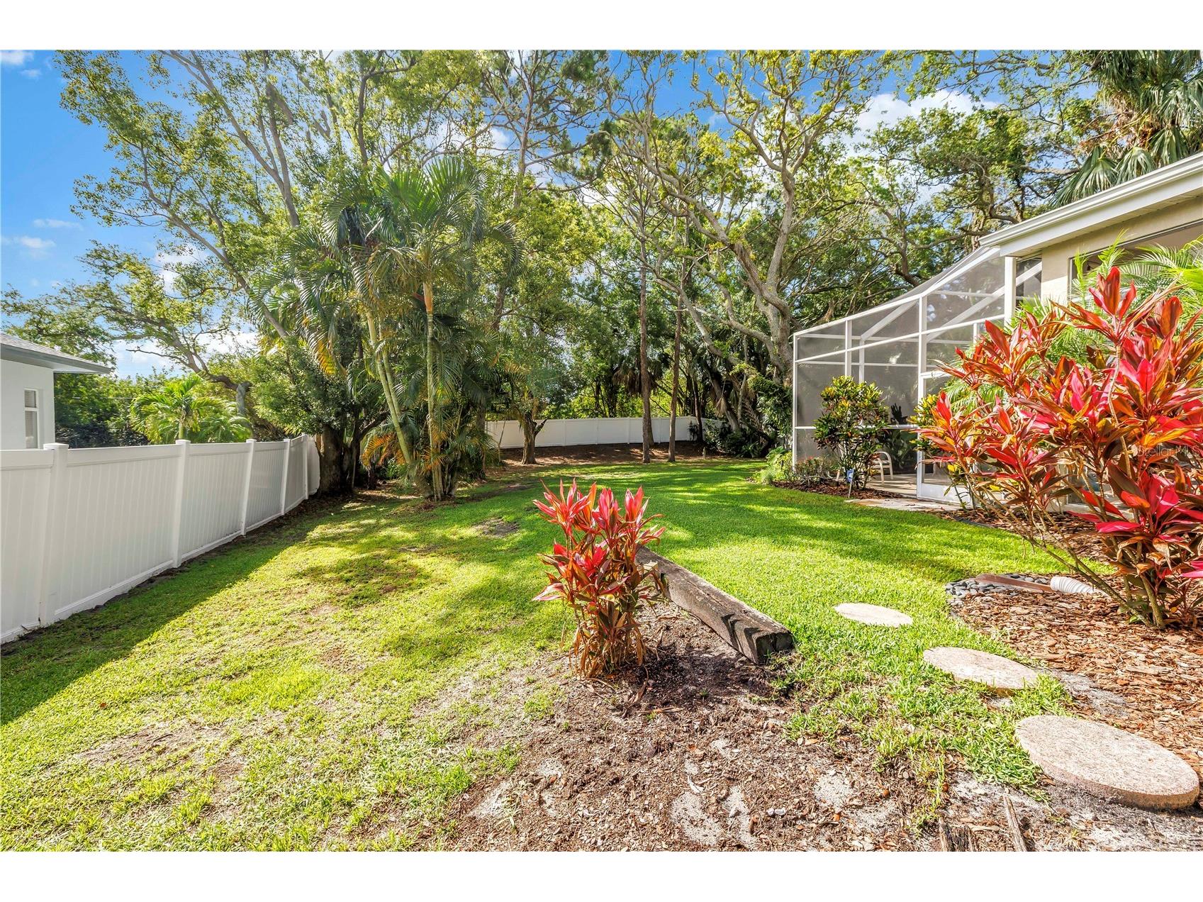 2269 Kent Drive Largo FL 33774 TB8512750 image96