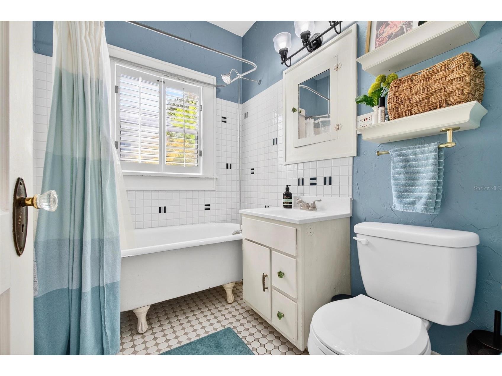 227 11th Avenue NE Saint Petersburg FL 33701 TB8514838 image11