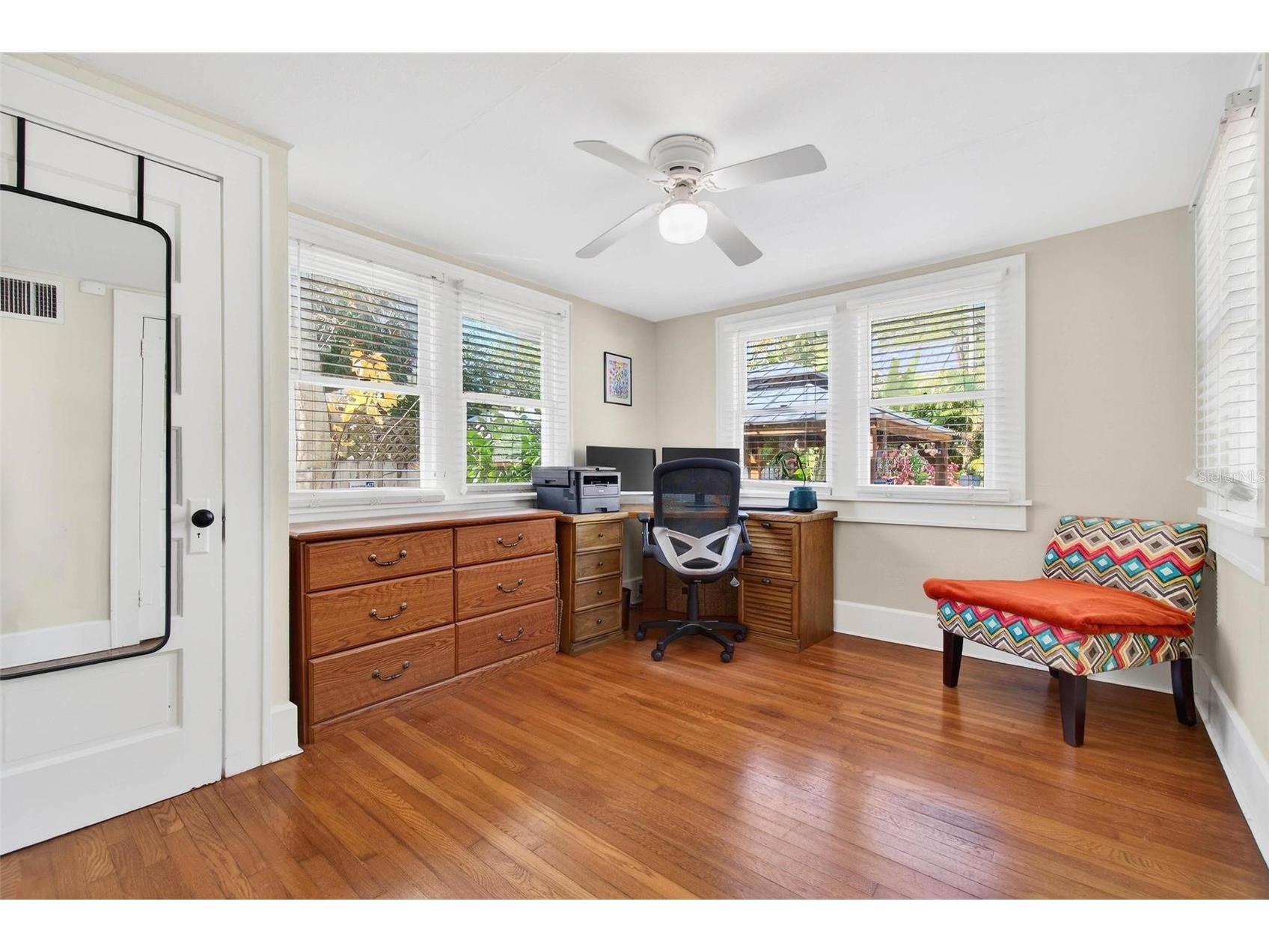 227 11th Avenue NE Saint Petersburg FL 33701 TB8514838 image14