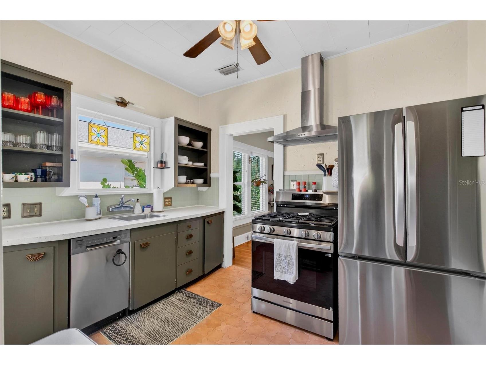 227 11th Avenue NE Saint Petersburg FL 33701 TB8514838 image7