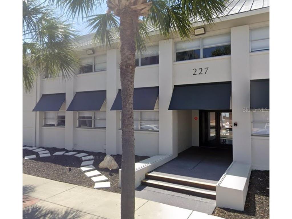227 Central Avenue Sarasota FL 34236 R4909346 image1