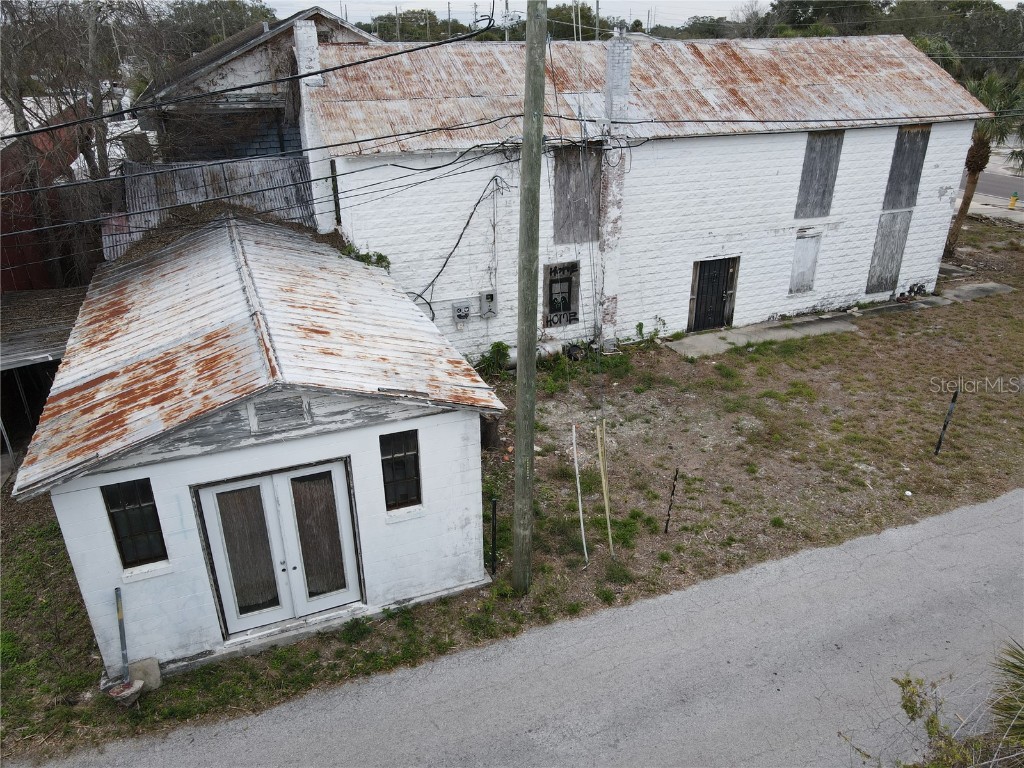 227 E Lemon Street Tarpon Springs FL 34689 W7861235 image1