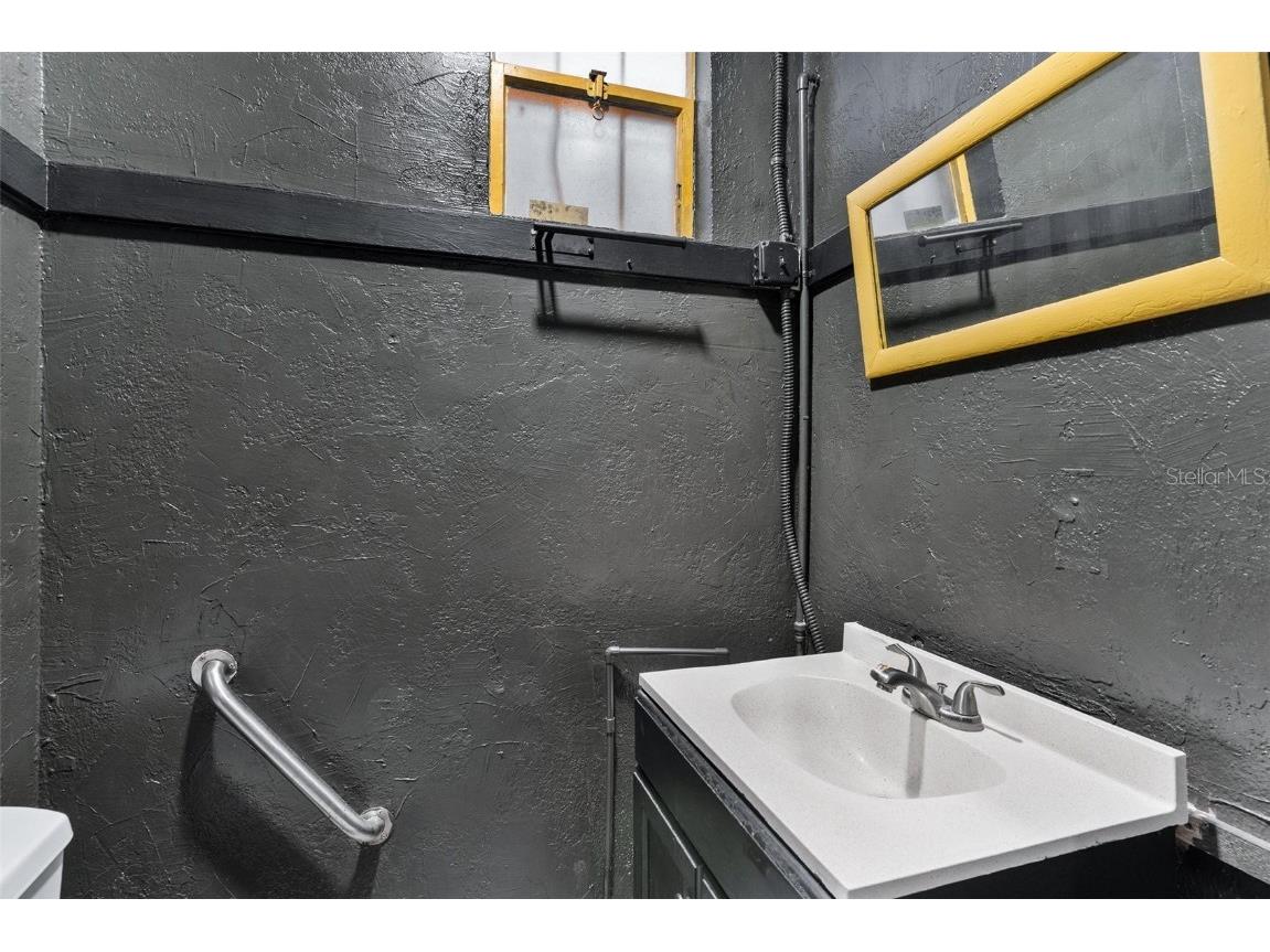 227 E Main Street Tavares FL 32778 G5105038 image19