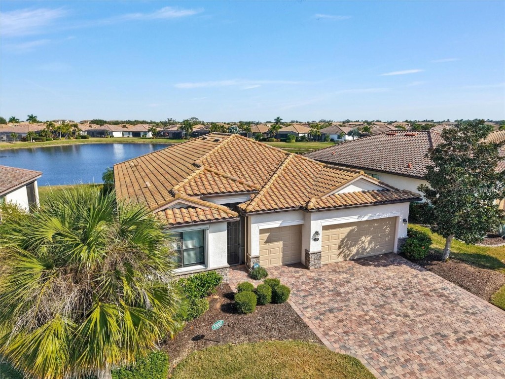 227 Heritage Preserve Run Bradenton FL 34212 TB8461031 image1