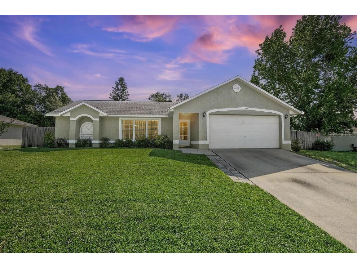 227 Heronwood Circle Deltona FL 32725 V4942154 image1