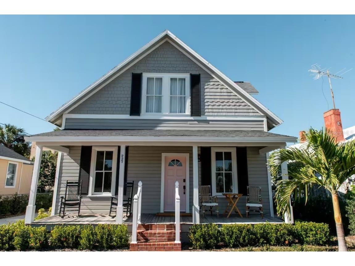 227 Hibiscus Street Tarpon Springs FL 34689 W7872131 image1